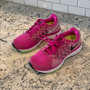 Nike Vomero 9 Running Shoes